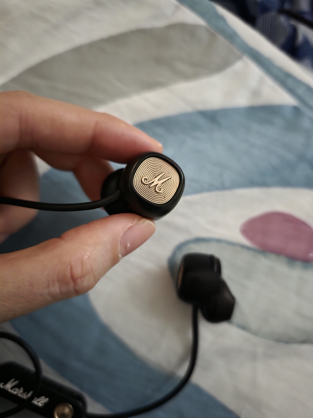 Marshall minor 2 In-Ear Earbuds in Black and Gold